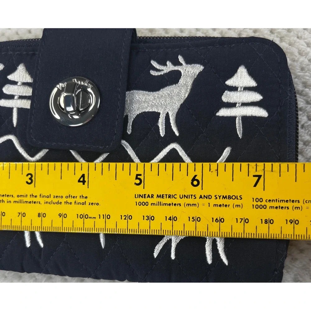 Vera Bradley‎ Quilted Navy Deer Trees Zip Around Wallet Organizer - Picture 3 of 7